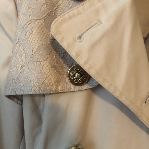 *Like New* Women’s Trenchcoat by JESSICA SIMPSON - Picture 8 of 8